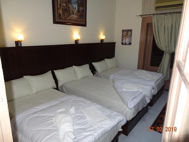 New City Hotel Кайро Екстериор снимка